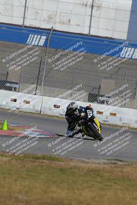 media/Nov-26-2022-Fastrack Riders (Sat) [[b001e85eef]]/Level 2/Session 3 Outside Turn 9/